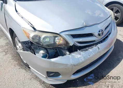 2011 Toyota Corolla S z USA, uszkodzony, nr VIN 2T1BU4EE8BC733592